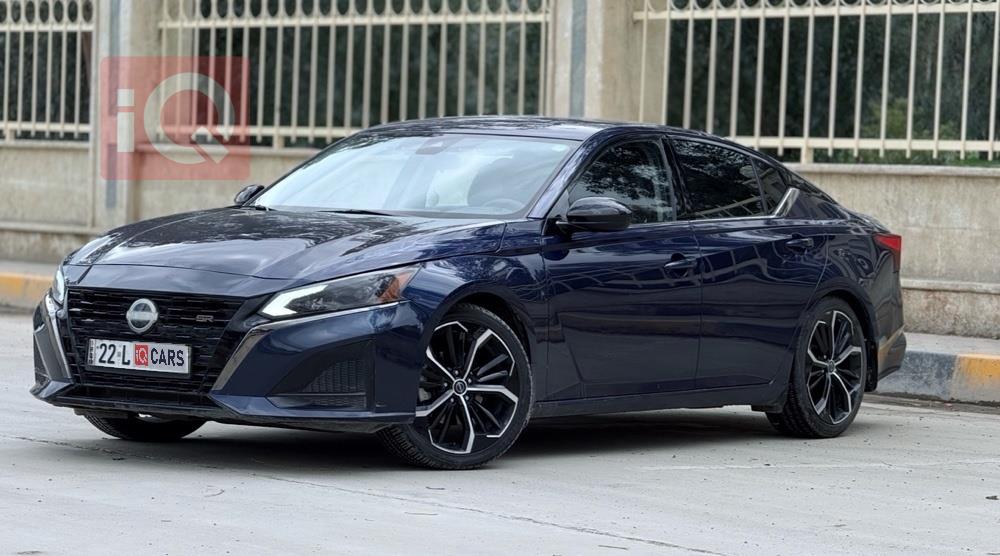 نيسان ألتيما